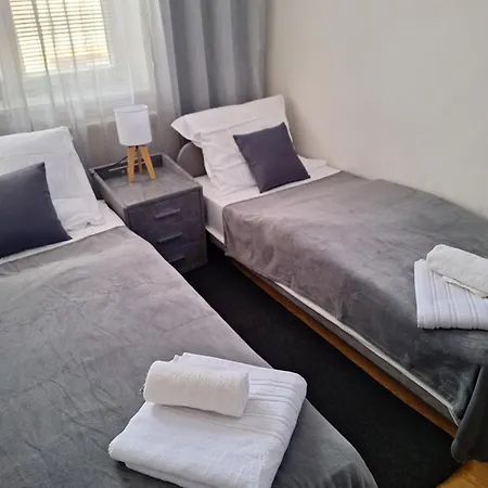 Iveta Apartment *